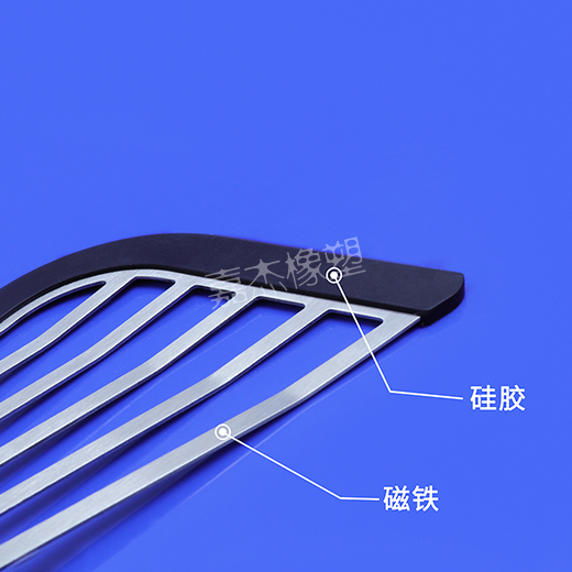 舔少萝的小穴喷水磁铁硅胶包胶